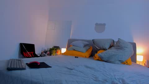 Snapshot of bush_woman chatting on 03-01-26, 07:54 Larisa online show from 03-01-26, 07:54