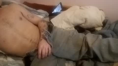 Snapshot of buster18hymen chatting on 01-13-25, 07:00 Buster18Hymen online show from 01-13-25, 07:00