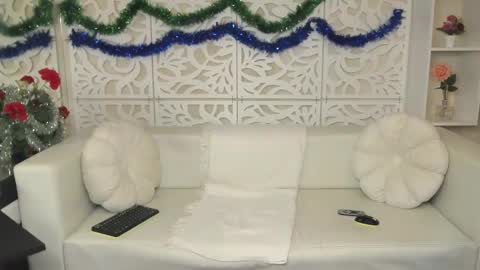 Maggie online show from 12-29-24, 01:17