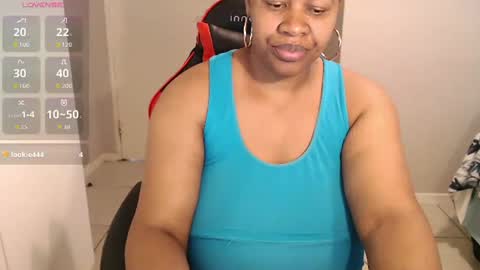 Snapshot of bustylisa85 chatting on 11-06-25, 07:09 lisa online show from 11-06-25, 07:09