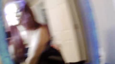 Snapshot of busybee83 chatting on 11-09-25, 12:31 busybee83 online show from 11-09-25, 12:31