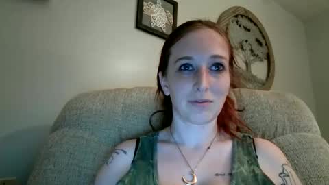 Snapshot of butcherbaby92 chatting on 12-09-24, 06:55 butcherbaby online show from 12-09-24, 06:55