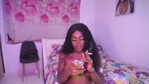 butterfly_rouse online show from 12-04-25, 11:57