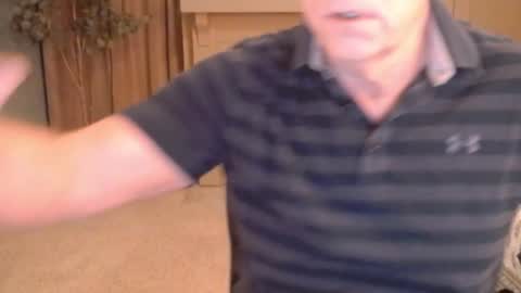 Snapshot of buttnakedfun954737 chatting on 12-31-24, 09:21 Miles online show from 12-31-24, 09:21