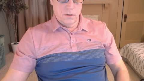 Snapshot of buttnakedfun954737 chatting on 01-14-25, 01:17 Miles online show from 01-14-25, 01:17