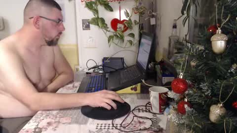 Snapshot of bux404 chatting on 01-12-25, 05:11 Pete online show from 01-12-25, 05:11