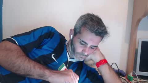 Snapshot of c0llinfarrell chatting on 12-09-24, 07:39 Collin Farrel online show from 12-09-24, 07:39