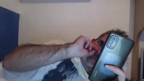 Snapshot of c0llinfarrell chatting on 12-11-24, 12:12 Collin Farrel online show from 12-11-24, 12:12