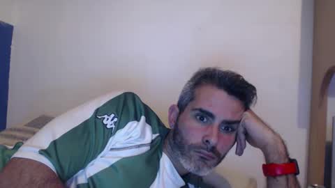 Snapshot of c0llinfarrell chatting on 12-28-24, 06:29 Collin Farrel online show from 12-28-24, 06:29