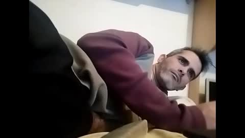 Snapshot of c0llinfarrell chatting on 01-13-25, 06:16 Collin Farrel online show from 01-13-25, 06:16