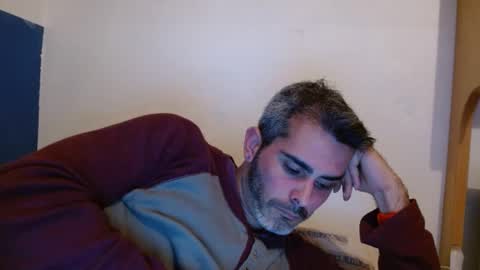 Snapshot of c0llinfarrell chatting on 01-19-25, 11:53 Collin Farrel online show from 01-19-25, 11:53