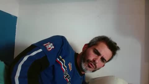 Snapshot of c0llinfarrell chatting on 02-13-25, 08:59 Collin Farrel online show from 02-13-25, 08:59