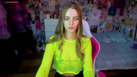 Emily  online show from 10-08-25, 01:09