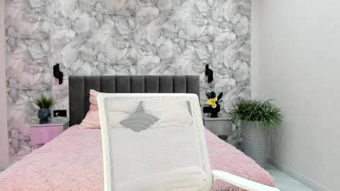 Lita online show from 12-21-25, 11:34