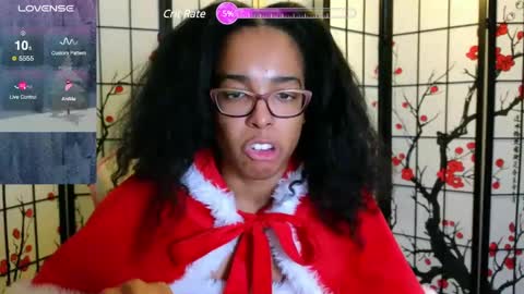 Snapshot of caitlincoxxx chatting on 12-26-24, 04:10 Caitlins Coxxx online show from 12-26-24, 04:10