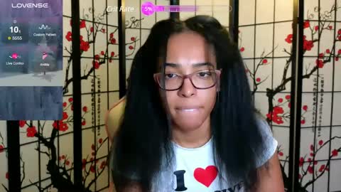 Snapshot of caitlincoxxx chatting on 12-29-24, 03:33 Caitlins Coxxx online show from 12-29-24, 03:33