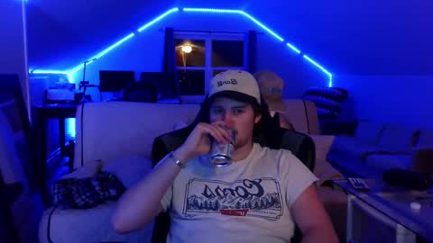 Snapshot of cajerk chatting on 10-20-25, 11:05 Cajerk online show from 10-20-25, 11:05