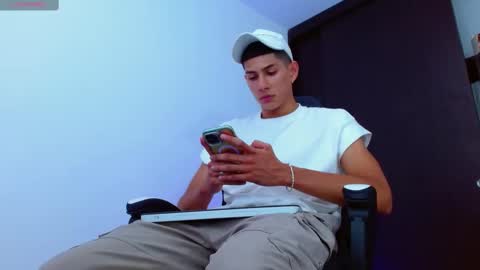 Valerio  online show from 02-13-25, 07:52