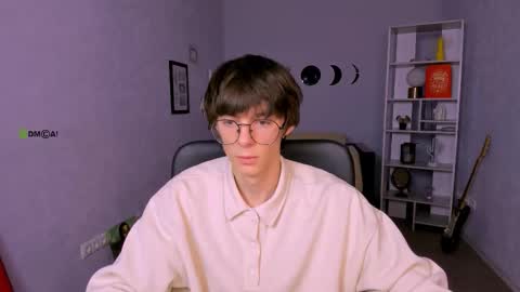 Snapshot of caleb_lichi chatting on 11-27-25, 07:54 aleb online show from 11-27-25, 07:54