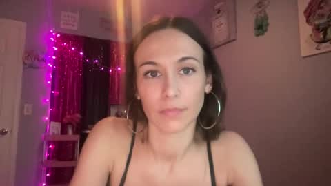 Snapshot of calibarbie24 chatting on 10-30-25, 05:13 calibarbie24 online show from 10-30-25, 05:13