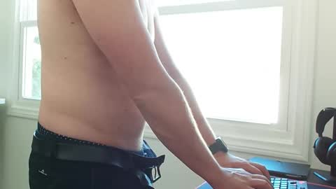 Caliboy online show from 09-08-25, 06:18