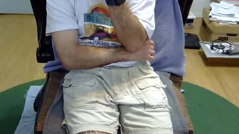 Snapshot of califun4u chatting on 12-02-25, 12:05 califun4u online show from 12-02-25, 12:05