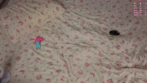 Nancy  Please thumbs up me  online show from 11-28-25, 07:44