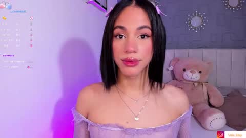 Snapshot of call_me_nora chatting on 09-19-25, 06:26 NORA online show from 09-19-25, 06:26