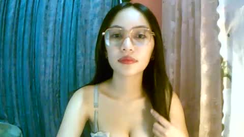 Freya online show from 09-23-25, 04:48