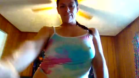 Snapshot of calli_girl420 chatting on 10-08-25, 05:32 Calli online show from 10-08-25, 05:32