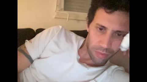 Snapshot of calmetvolupte chatting on 10-16-25, 10:33 calmetvolupte online show from 10-16-25, 10:33