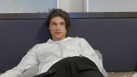 Calvin online show from 01-04-25, 09:31