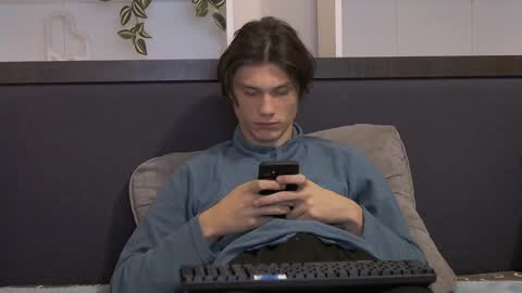 Calvin online show from 01-12-25, 07:31