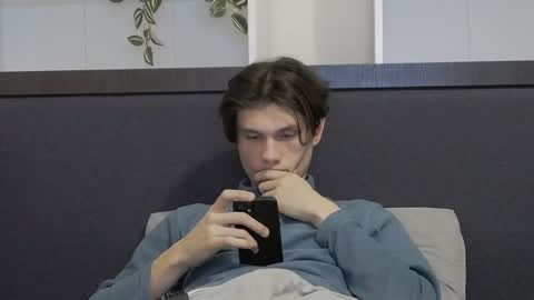 Calvin online show from 01-26-25, 07:20