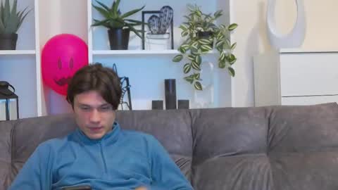 Calvin online show from 02-22-25, 07:47