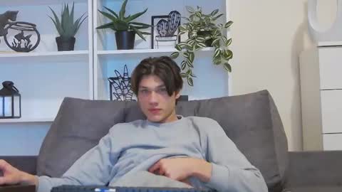 Calvin online show from 02-26-25, 10:53