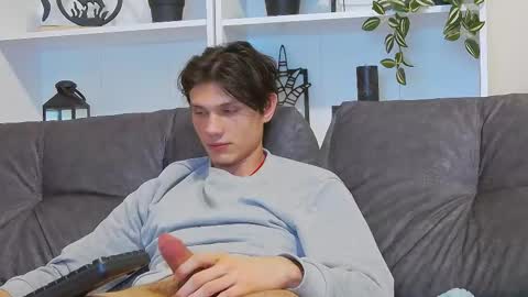 Calvin online show from 03-05-25, 08:21