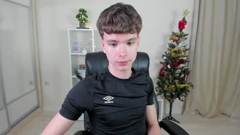Hey I am Calvin  online show from 12-17-24, 10:11