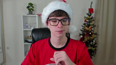 Hey I am Calvin  online show from 12-24-24, 07:11