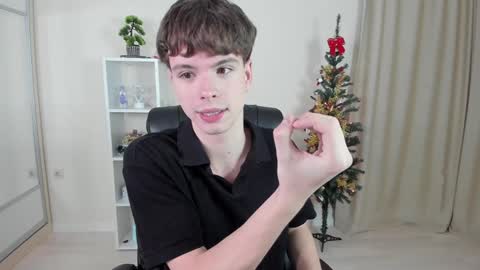 Hey I am Calvin  online show from 01-05-25, 07:07