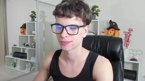 Hey I am Calvin  online show from 01-26-25, 07:09