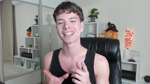 Hey I am Calvin  online show from 02-02-25, 07:04