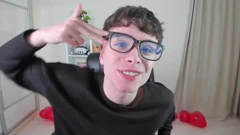 Hey I am Calvin  online show from 02-15-25, 07:06