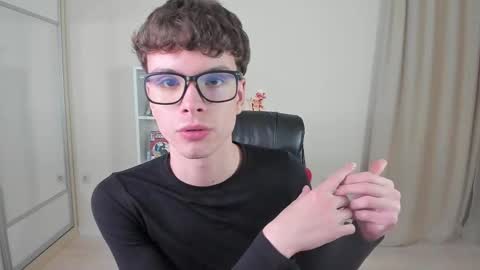 Hey I am Calvin  online show from 02-18-25, 07:09