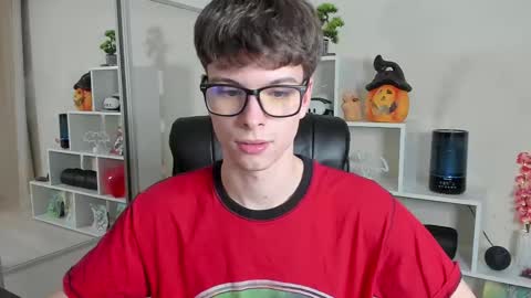 Hey I am Calvin  online show from 02-21-25, 07:10