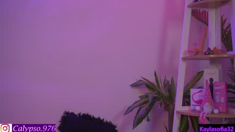Calypso and Kayla online show from 12-20-24, 11:26