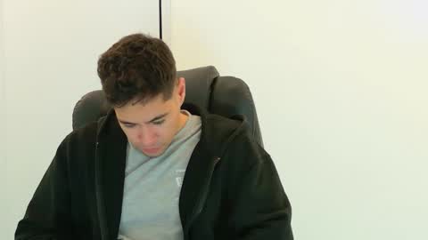 Snapshot of camara110 chatting on 11-11-25, 02:55 camara110 online show from 11-11-25, 02:55