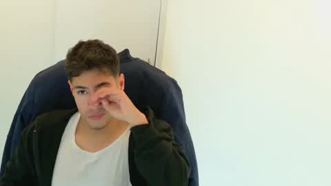 Snapshot of camara110 chatting on 11-16-25, 03:56 camara110 online show from 11-16-25, 03:56