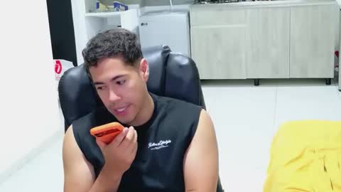 Snapshot of camara110 chatting on 02-26-26, 02:10 camara110 online show from 02-26-26, 02:10