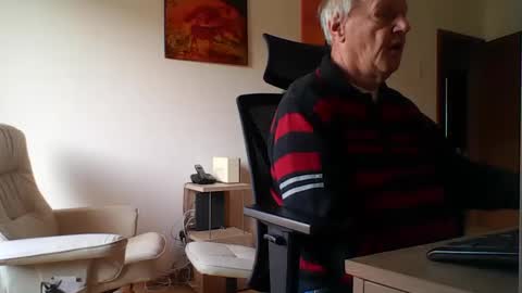 camcologne online show from 12-16-25, 10:31